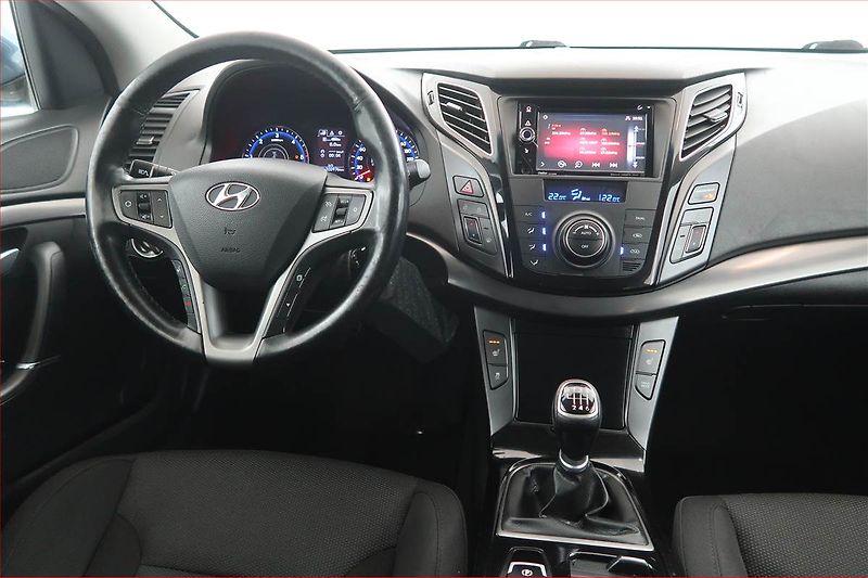 Hyundai i40 (2016) 1.7 CRDi, Serv.kniha - fotka 7 z 20