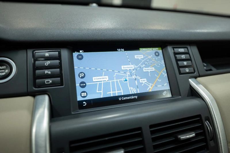 Land Rover Discovery Sport Sport HSE 2.0 132 kW - fotka 11 z 40