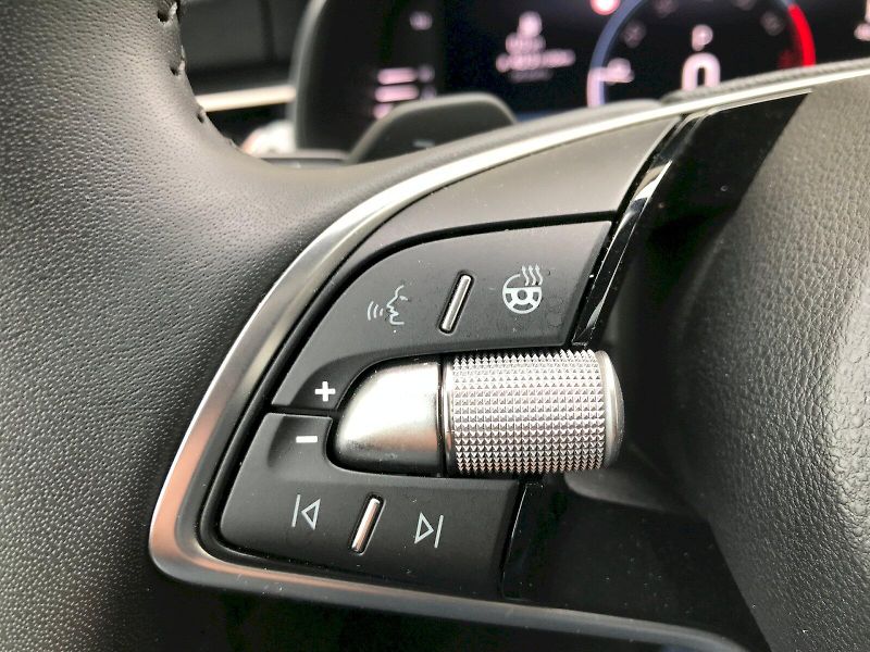 Škoda Kamiq (2025) SELEC TSI 110/1.5 A7F - fotka 18 z 29