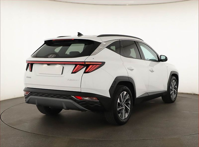 Hyundai Tucson (2023) Smart 1.6 T-GDI 48V MHEV - fotka 5 z 21