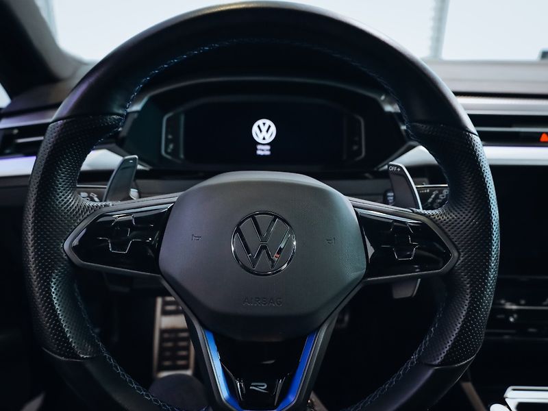 Volkswagen Arteon Shooting Brake R SB 4M - 235kW - TOP - fotka 12 z 31