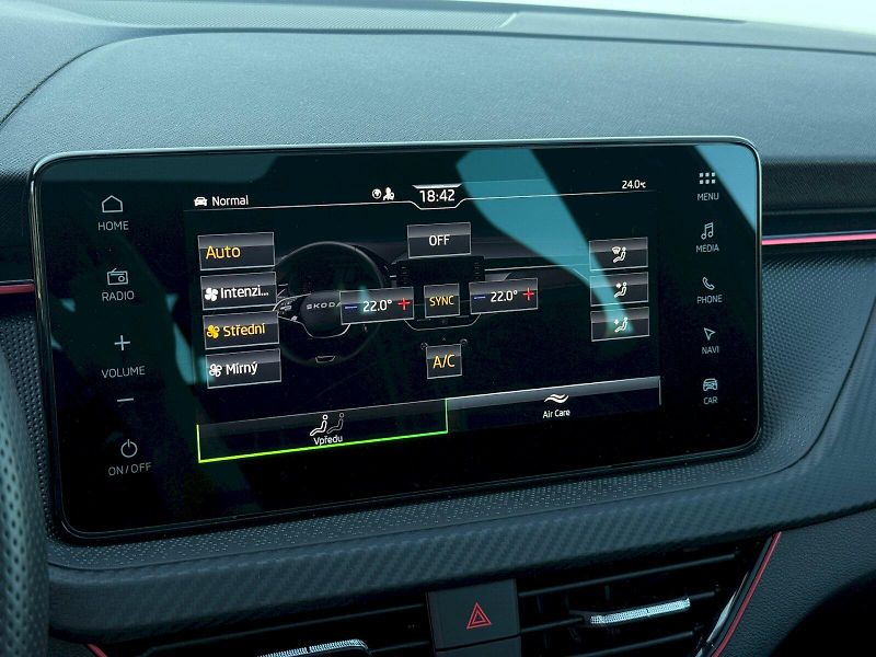 Škoda Scala (2025) 1.0 TSI 85 kW Monte Carlo - fotka 16 z 24