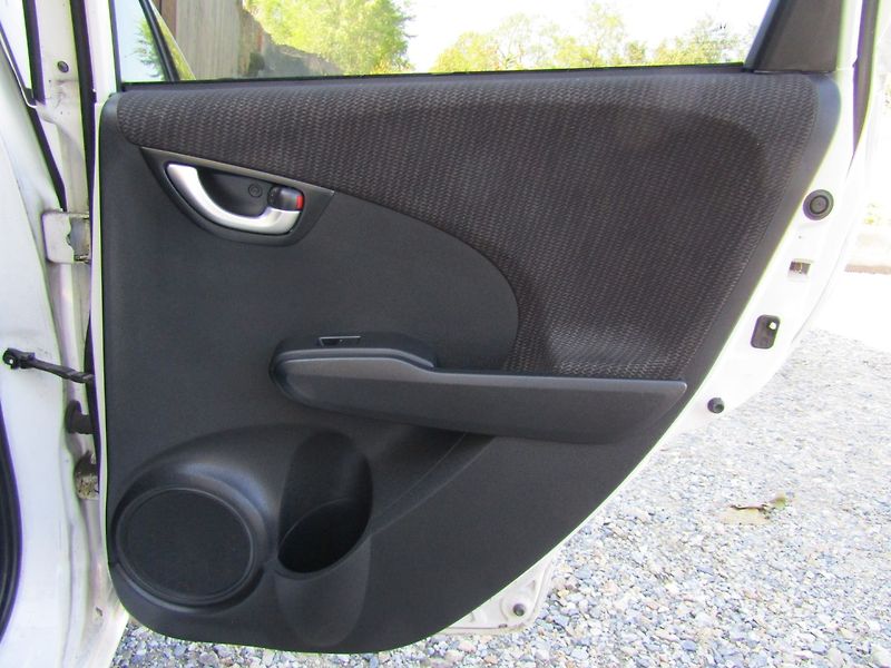 Honda Jazz (2012) 1.3 16V 73kW - fotka 22 z 35