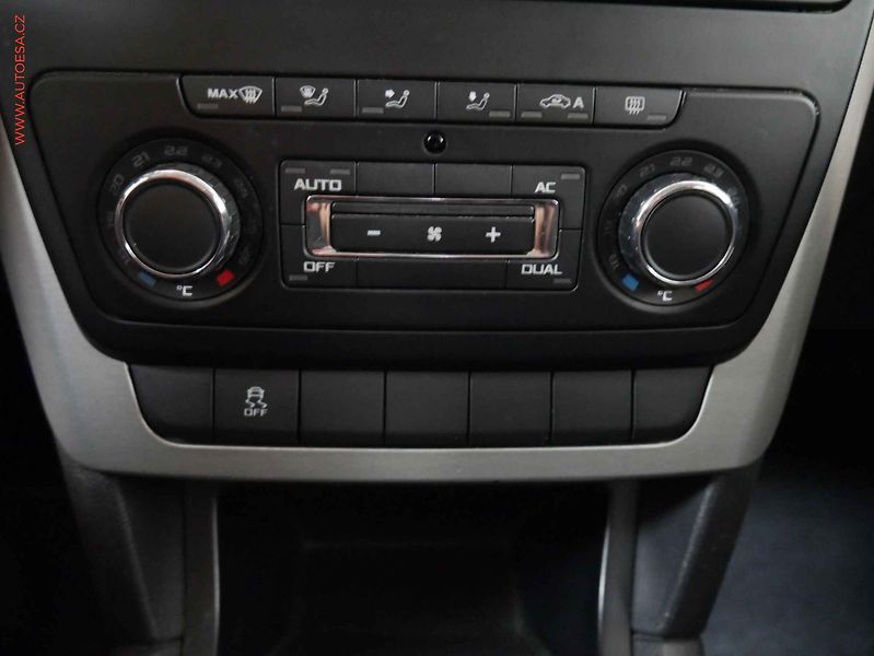 Škoda Yeti (2010) 1.2 TSi, AC, temp - fotka 14 z 16