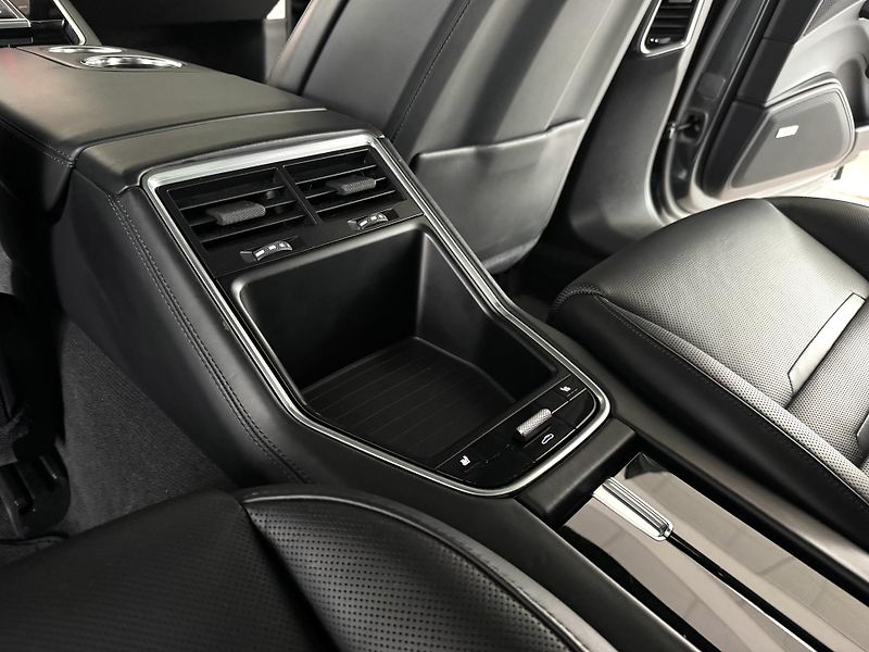 Porsche Panamera 4S 324kW*Chrono*Webasto*Panora - fotka 40 z 47