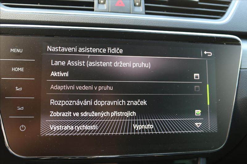 Škoda Superb 2,0 TDi, DSG , 4x4 - fotka 27 z 52