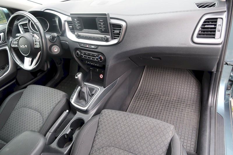 Kia Ceed (2022) Sportswagon, 1.0 T-GDI / 88 kW - fotka 14 z 29