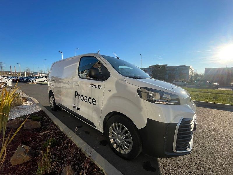 Toyota ProAce 2.0 D-4D MT Active L1 Multimed - fotka 8 z 24