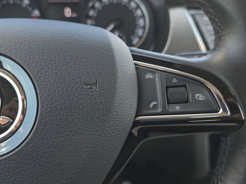 Škoda Fabia (2018) Style 1.0 TSi 81kw, serv. knih - fotka 12 z 23