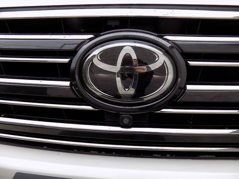 Toyota Land Cruiser (2020) 200/4.5/V8/Executive Lounge/ - fotka 44 z 45