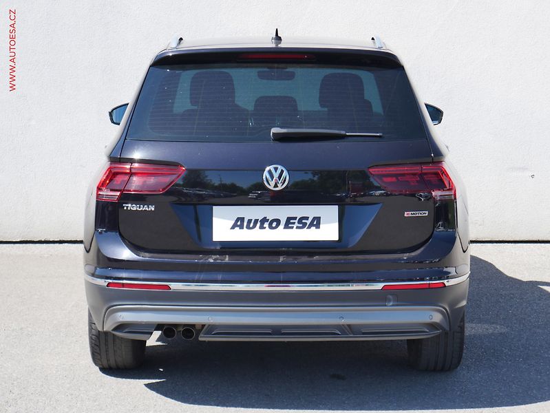 Volkswagen Tiguan (2018) 2.0 TDI 4x4, DSG, LED, navi - fotka 5 z 26