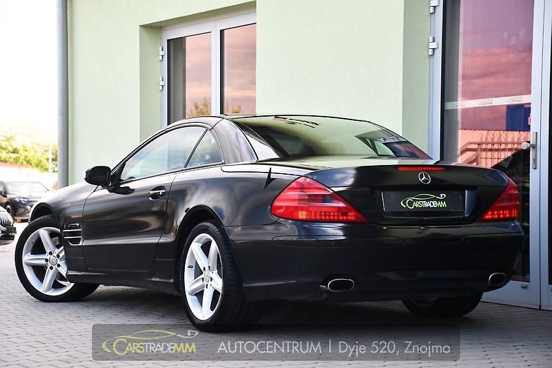 Mercedes-Benz SL 500 - fotka 3 z 38