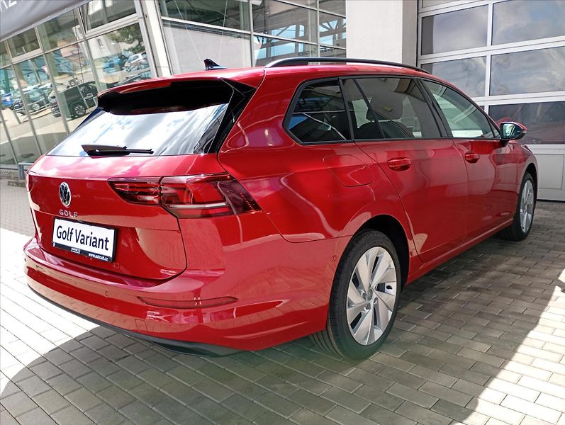 Volkswagen Golf Variant (2026) 1,5 TSI 85kW 6G  People - fotka 5 z 20