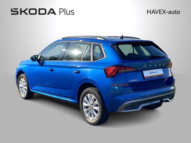 Škoda Kamiq (2021) 1.0 TSI Ambition - fotka 32 z 33
