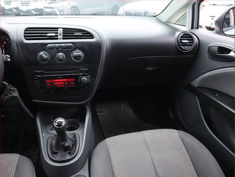 Seat Leon (2010) 1.4 TSI, Serv.kniha, Tempomat - fotka 8 z 16