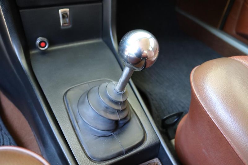 Mercedes-Benz 115 W115 230.4 manuál - fotka 31 z 50