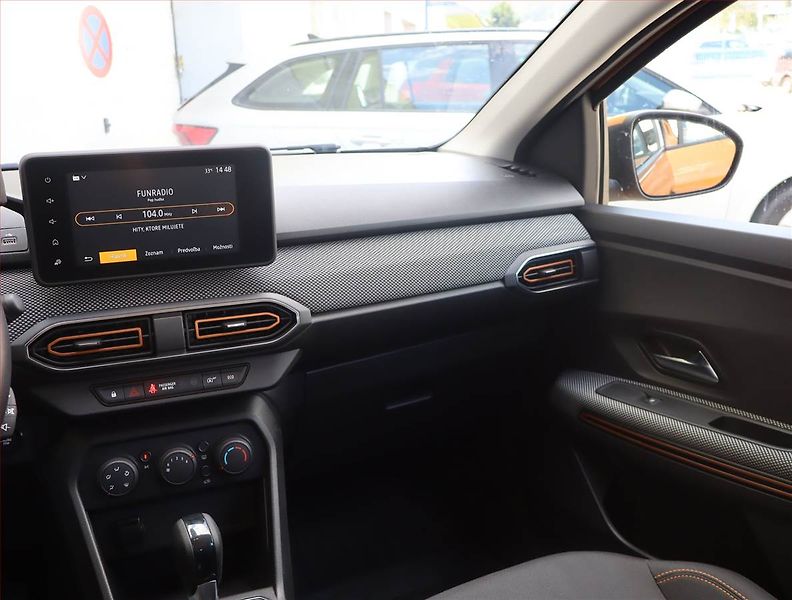 Dacia Sandero (2021) 1.0 TCe, Automat, Serv.kniha - fotka 8 z 18