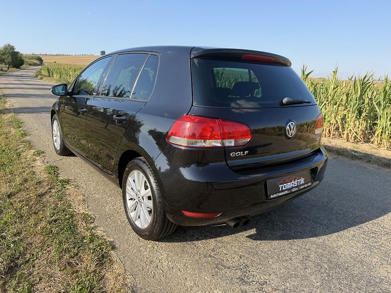 Volkswagen Golf (2011) VI 1,4i16V STYLE 1 MAJITEL - fotka 7 z 66