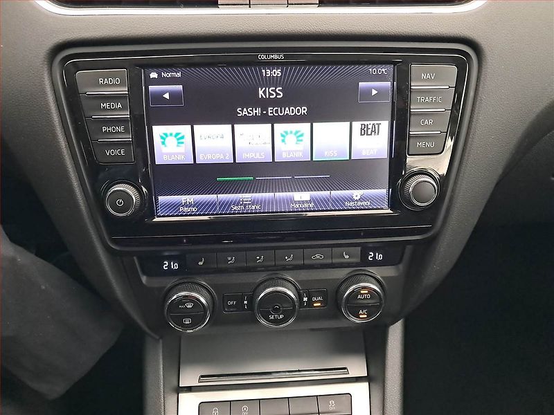 Škoda Octavia (2013) Style 2.0 TDI 4x4, 4X4 - fotka 12 z 17