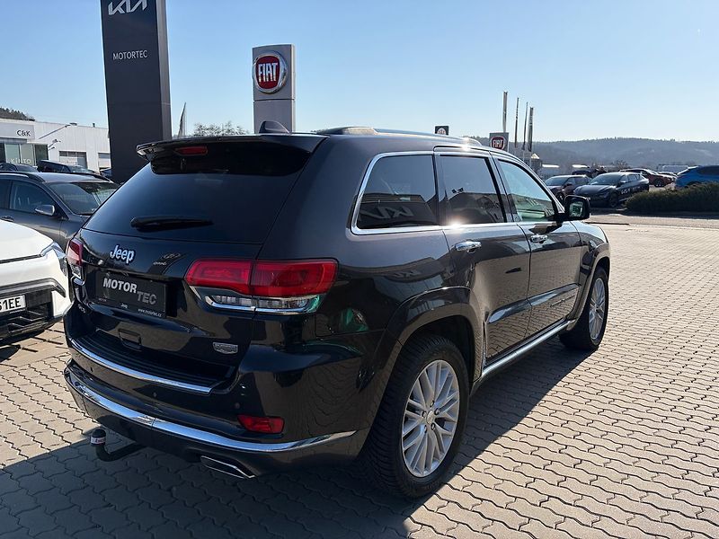 Jeep Grand Cherokee - fotka 3 z 10