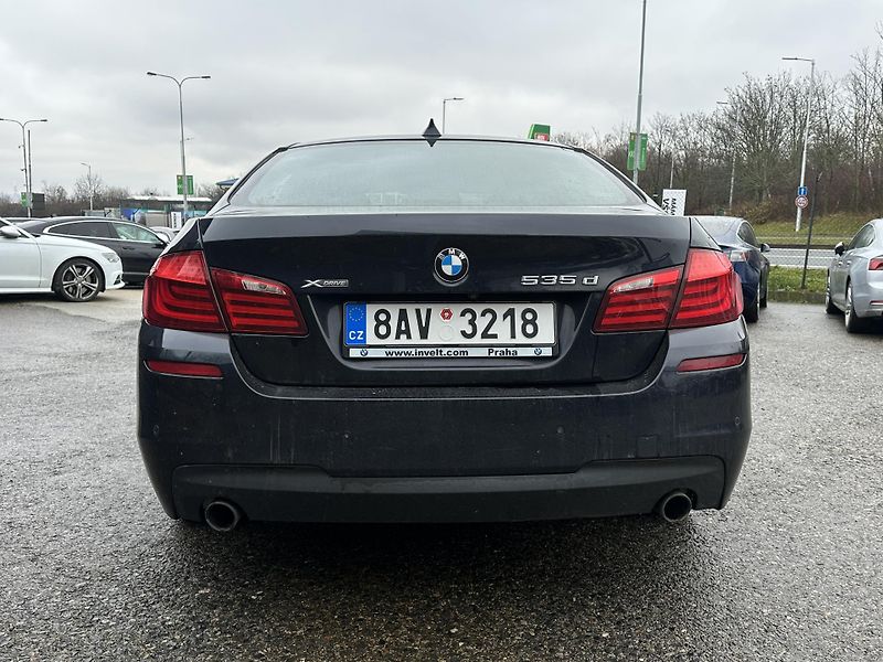 BMW Řada 5 (2012) BMW 535D xDrive 2012 - fotka 5 z 19