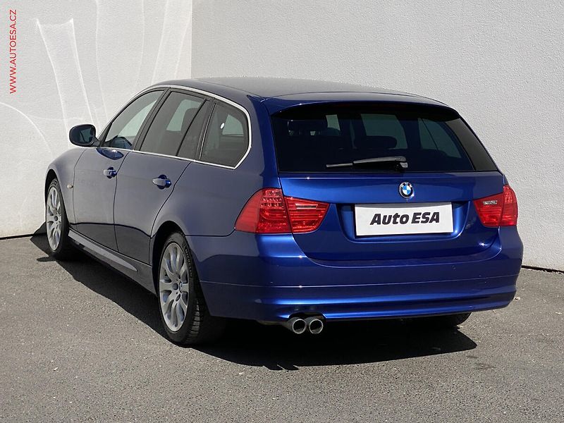 BMW Řada 3 (2011) 3.0D 325d, +ALU - fotka 6 z 17