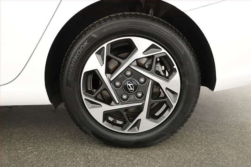 Hyundai i30 (2025) Style 1.0 T-GDI - fotka 16 z 16