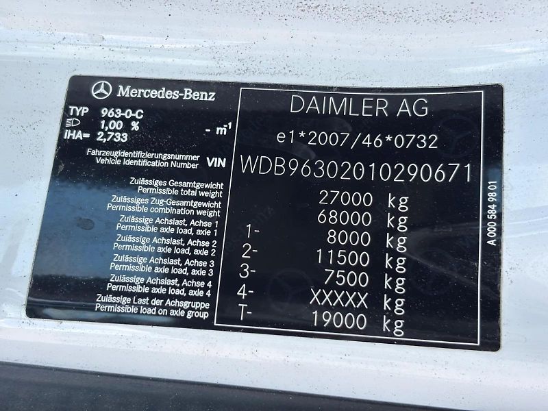 Mercedes-Benz Actros (2018) 2553 6x2 chlaďák EURO 6 - fotka 22 z 22
