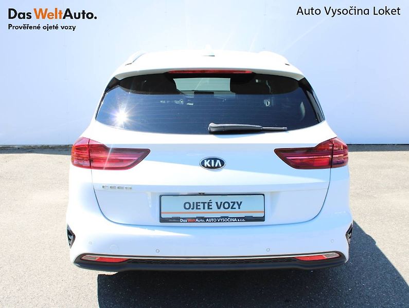 Kia Ceed (2018) 1.4 T-GDI 103kW manuál - fotka 10 z 32