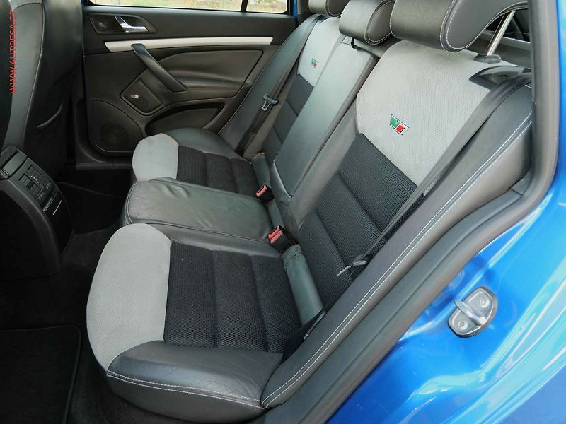Škoda Octavia (2006) 2.0 TFSi, RS - fotka 10 z 15
