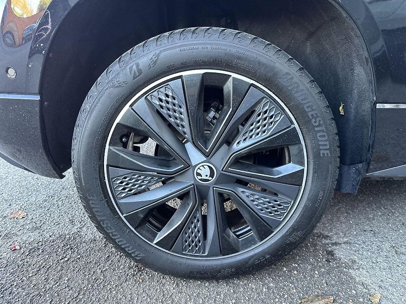 Škoda Karoq (2026) 1.5 TSI DSG Sportline - fotka 33 z 37