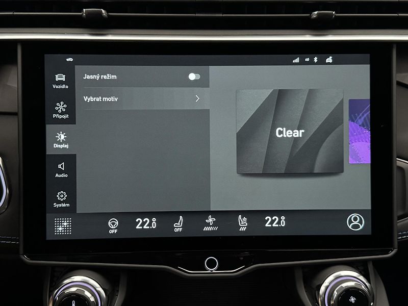 Lynk & Co 01 PHEV DCT AUT 1.maj - fotka 48 z 55
