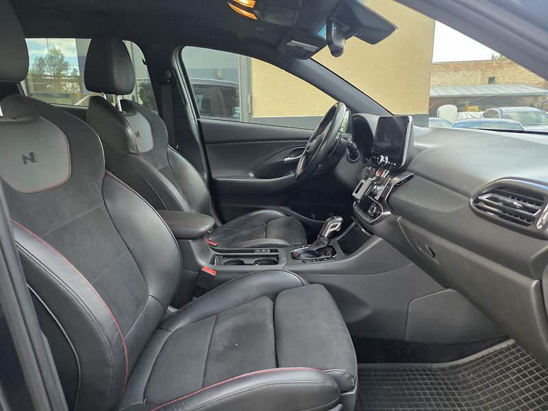 Hyundai i30 1.5N-LINE-V ZÁRUCE-DPH-AUTOMAT - fotka 14 z 16