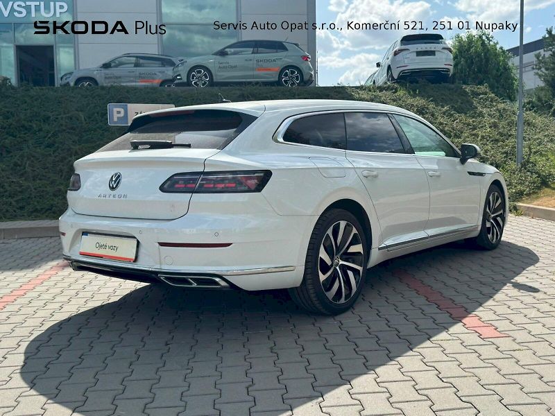 Volkswagen Arteon (2023) SHOOTING BRAKE R-LINE 2,0 TDI - fotka 2 z 27