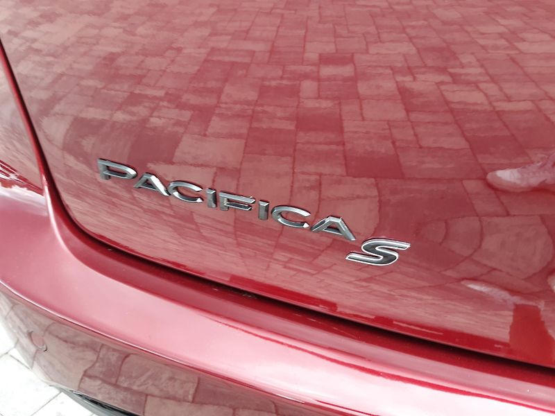 Chrysler Pacifica (2019) 3,6L SPORT, REZERVACE - fotka 36 z 48