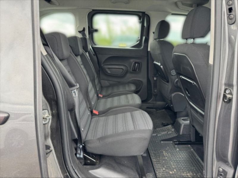 Opel Combo 1,5 CDTI 75 Edition Plus - fotka 6 z 10