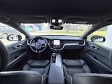 Volvo XC60 B5 AWD // PLUS DARK // 1.maj.  - náhled 16
