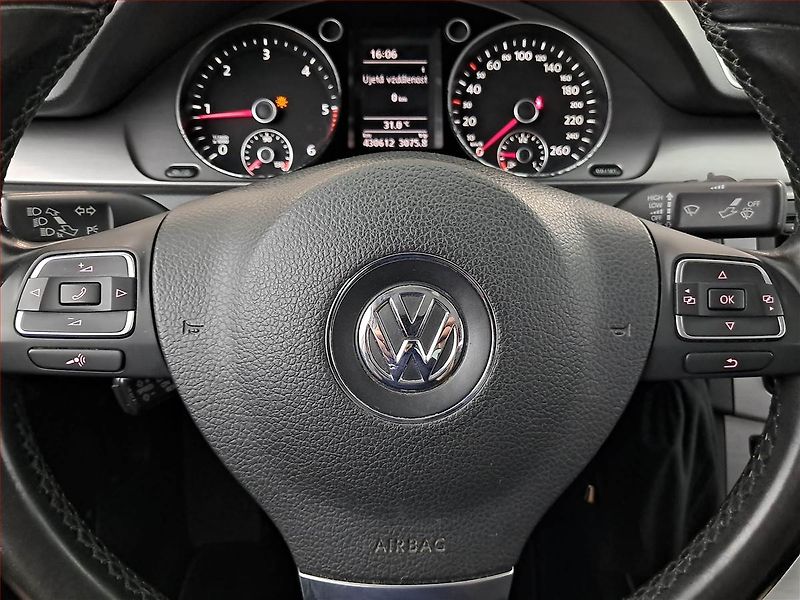 Volkswagen Passat (2014) 2.0 TDI, CZ doklady - fotka 18 z 20