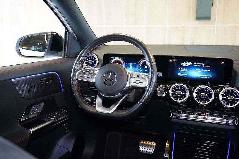 Mercedes-Benz EQA 250, AMG Line, Tažné,  KEYLESS - fotka 45 z 46