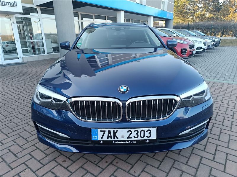 BMW Řada 5 2,0 520d Xdrive Touring - fotka 3 z 20