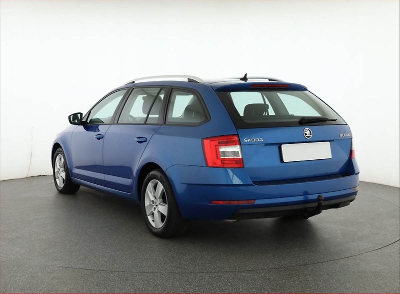 Škoda Octavia (2019) Style Plus 1.5 TSI, Navi - fotka 4 z 21