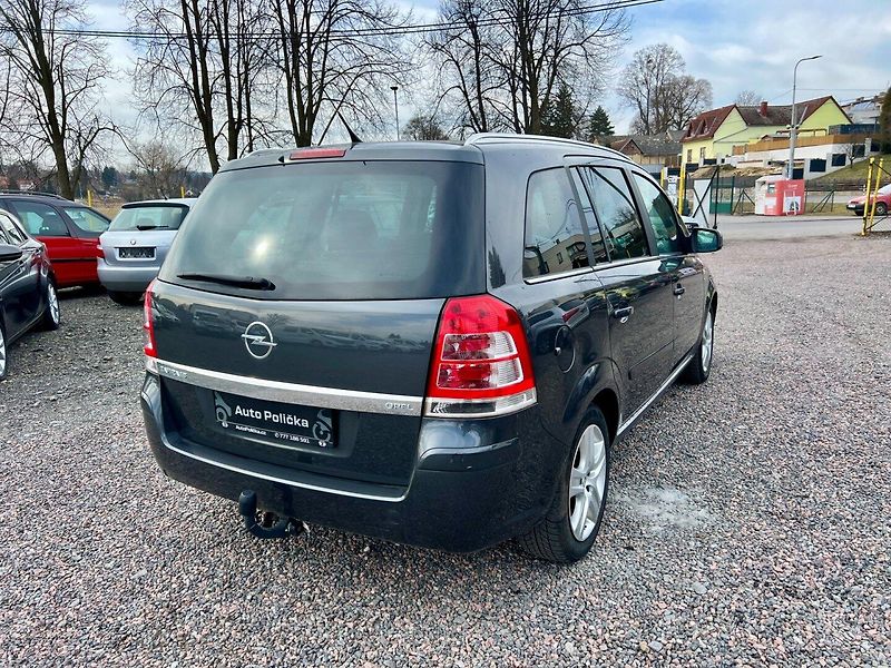 Opel Zafira (2010) 1.8i 103 kW 7 míst,Klima,Stav - fotka 5 z 19