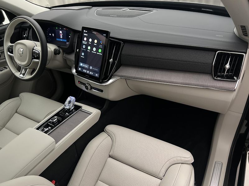 Volvo XC90 (2026) T8 AWD AUT RECHARGE DARK PLUS - fotka 21 z 49