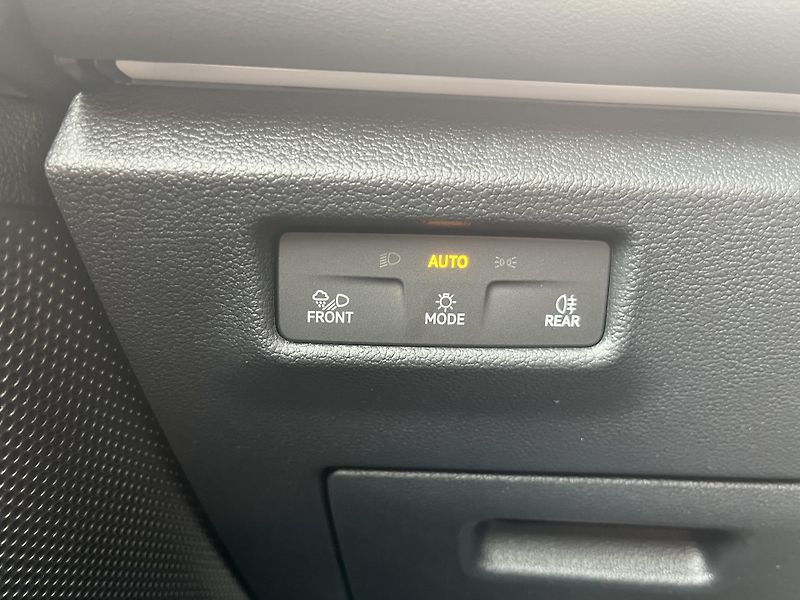 Volkswagen Tiguan 2.0TDI 7DSG 110kW PEOPLE - fotka 16 z 23