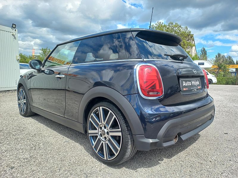 Mini Cooper (2021) 1.5i 100kW  - fotka 6 z 19
