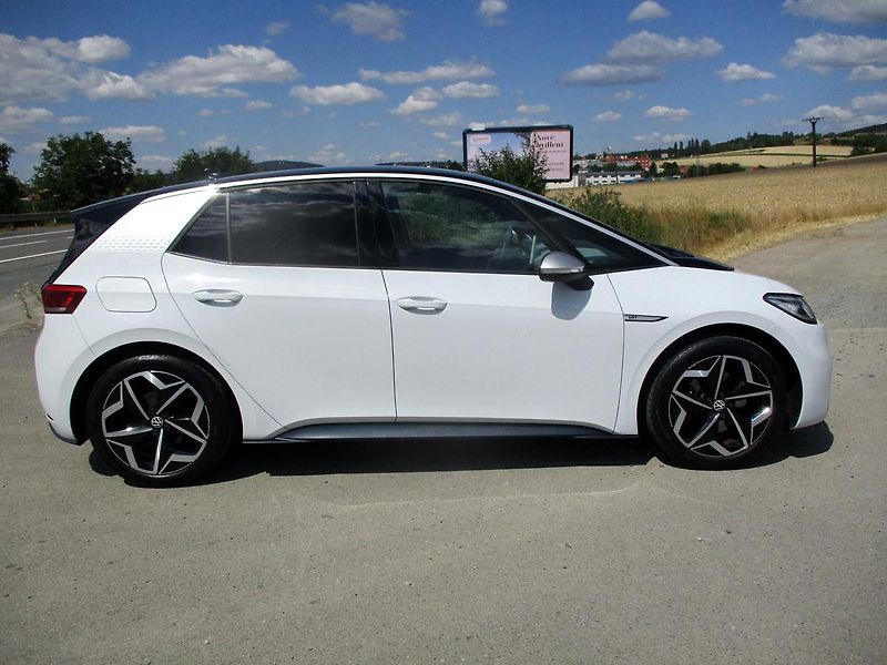 Volkswagen ID.3 PRO PERFOR 150kW (62kWh) 93TKM - fotka 6 z 51