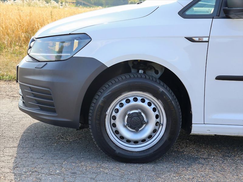 Volkswagen Caddy 2,0 TDI 75kW DSG Maxi Navi - fotka 24 z 31