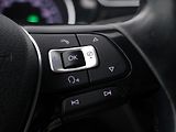 Volkswagen Touran 1,8 TSI 132kW DSG R-Line 7míst - náhled 24