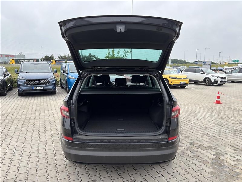 Škoda Kodiaq 2,0 TDI 110 kW Ambition DSG - fotka 10 z 42