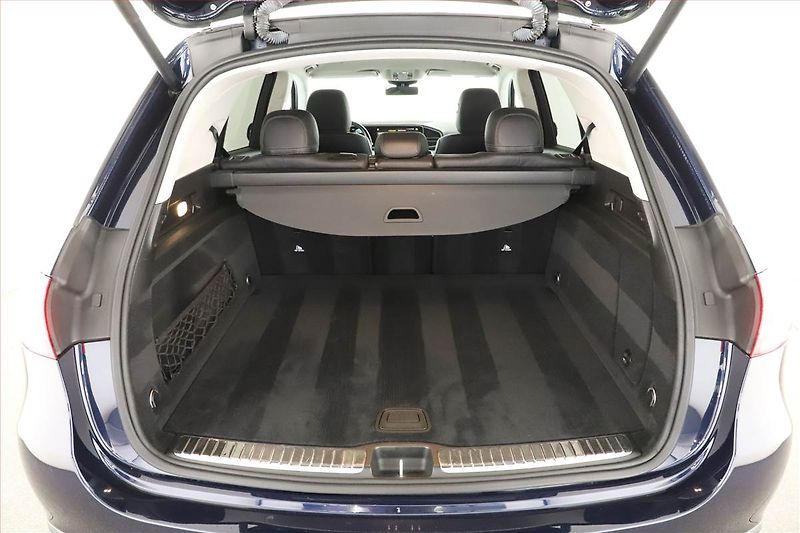 Mercedes-Benz GLE (2022) 300 d - fotka 11 z 19